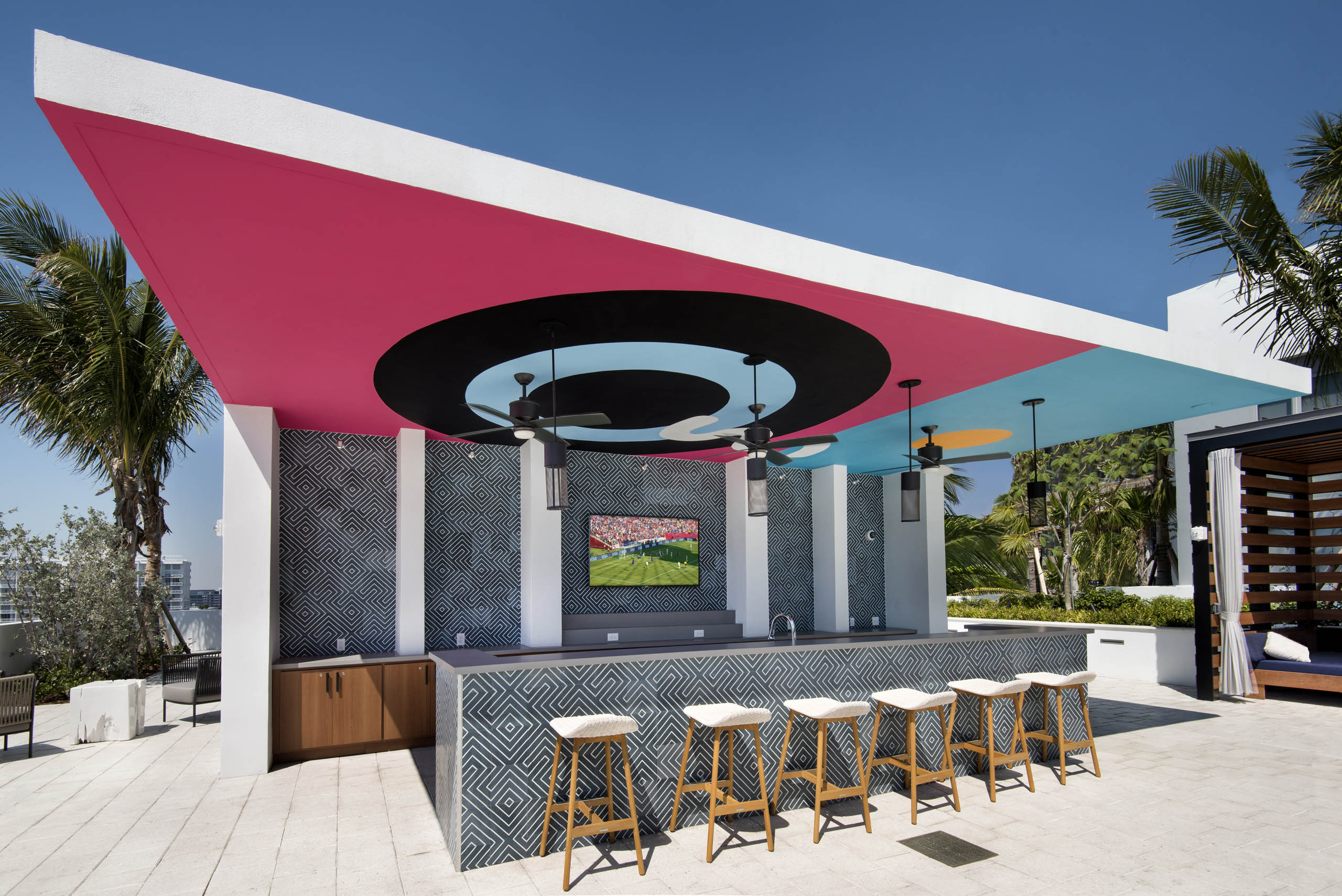 High Rise Apartments in Miami | AMLI Midtown 29